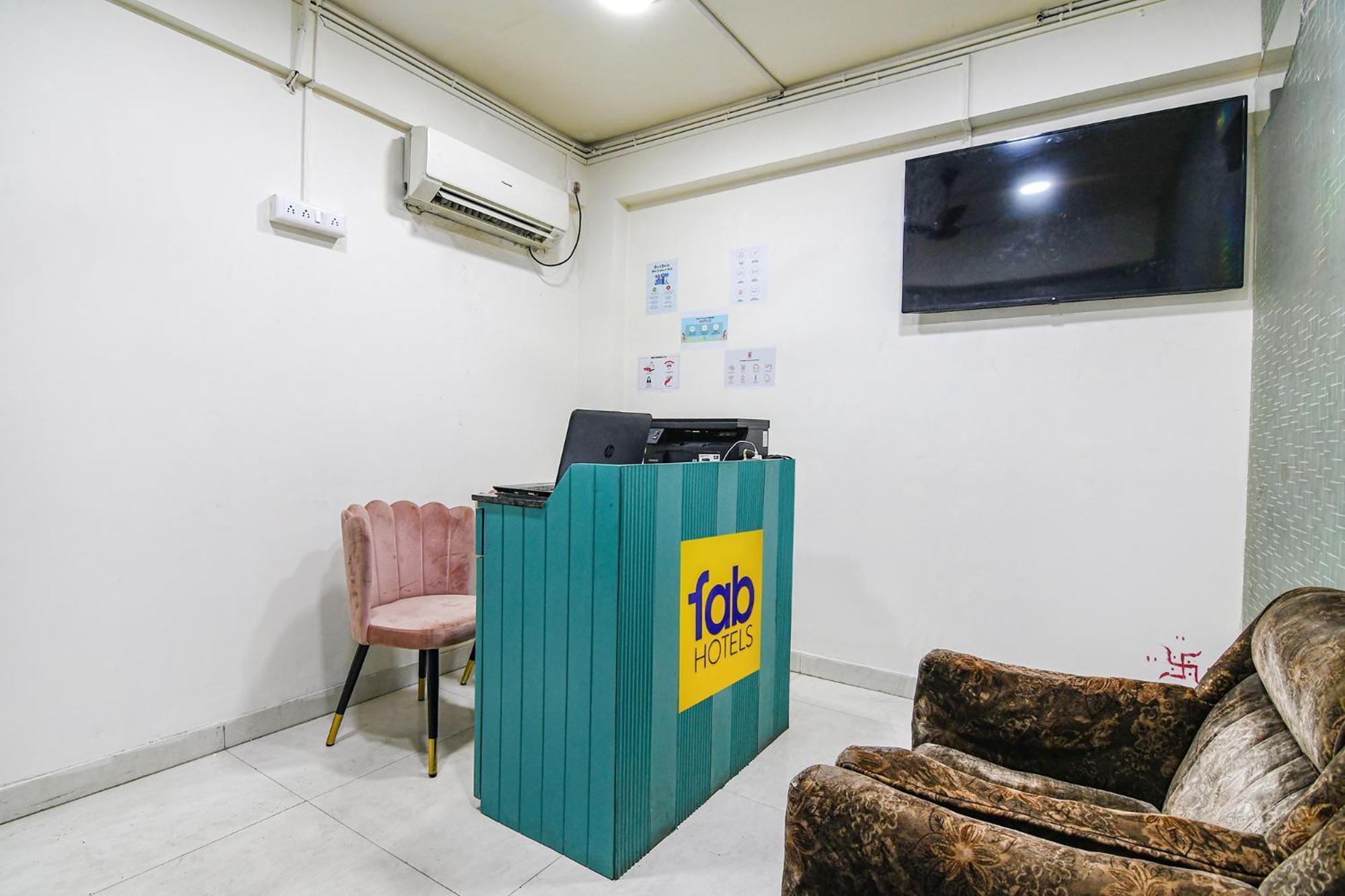 Fabhotel Grand Hazra Inn - Nr Ballygunge Station Kolkata Exterior photo